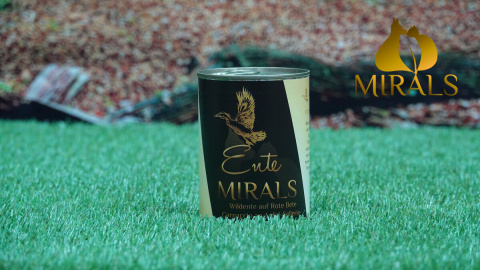 MIRALS Wildente – Kaczka z wolnego wybiegu na carpaccio z buraków z pianką jabłkowo-selerowo-bananową 400g MIRALS Wildente – Kaczka z wolnego wybiegu na carpaccio z buraków z pianką jabłkowo-selerowo-bananową 400g