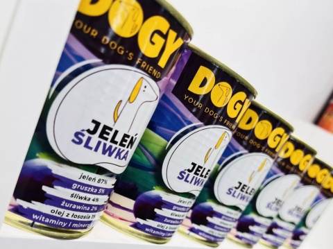 Karma mokra Jeleń ze Śliwką 400g