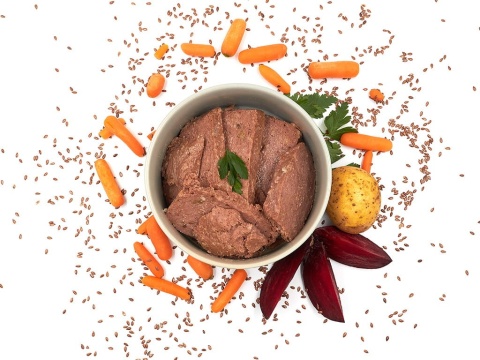 Soczysta wołowina z marchewką - 94% mięsa - Mokra karma dla psa